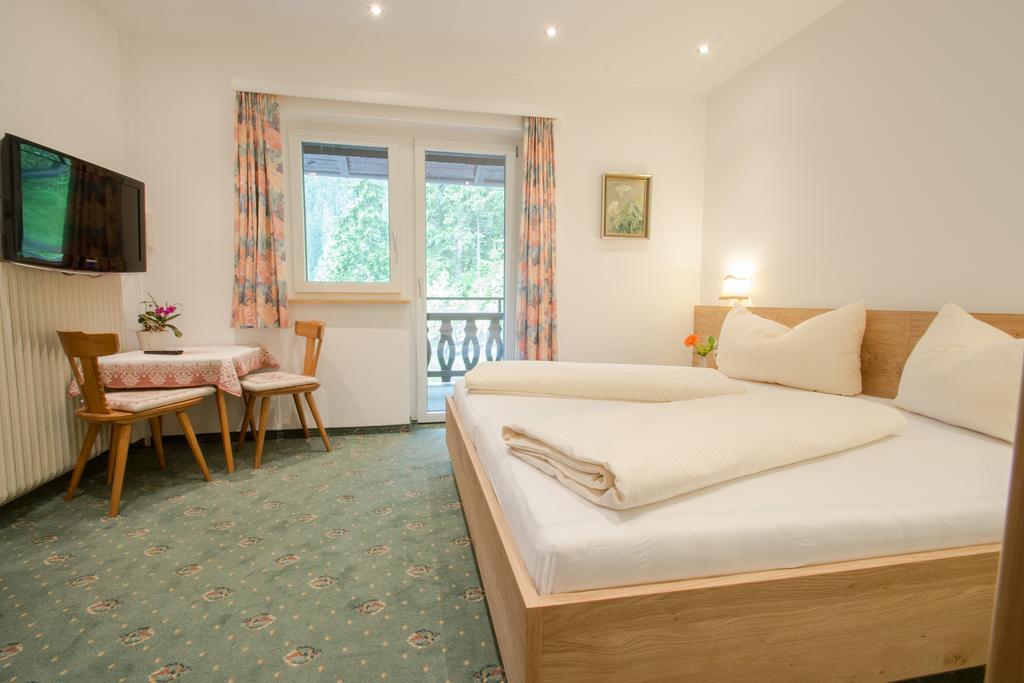 Ferienwohnung Pension Tirol Біхльбах Екстер'єр фото